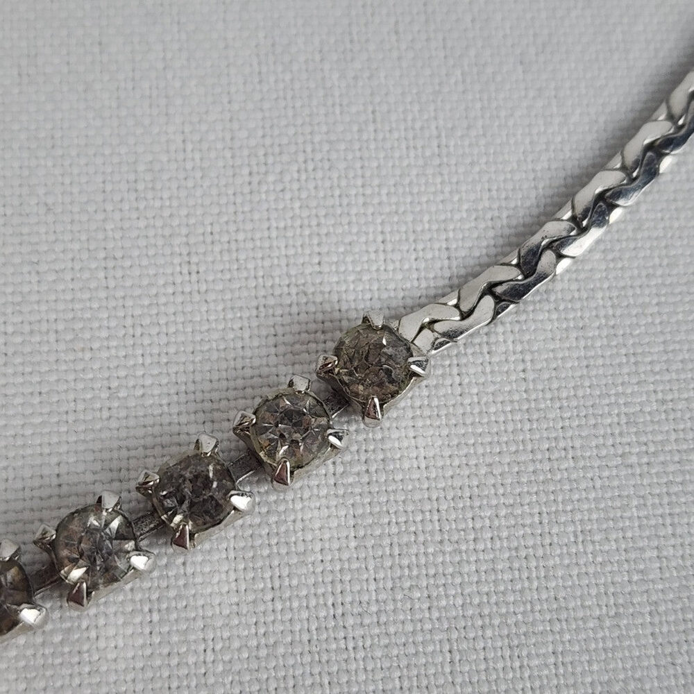 Vintage Silver Tone Rhinestone Necklace - Picture 4 of 7